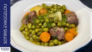 Beef with peas in lemon sauce